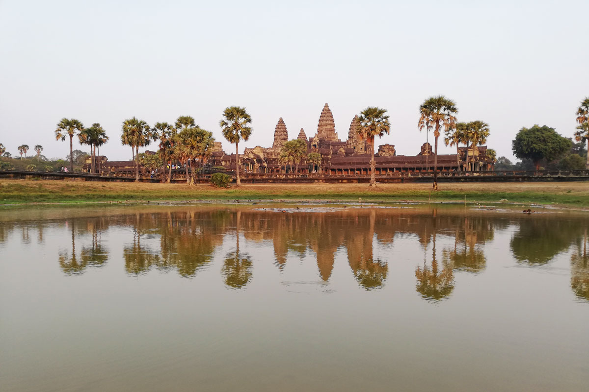 Angkor Wat au coucher de soleil angkor wat siem riep cambodge temple