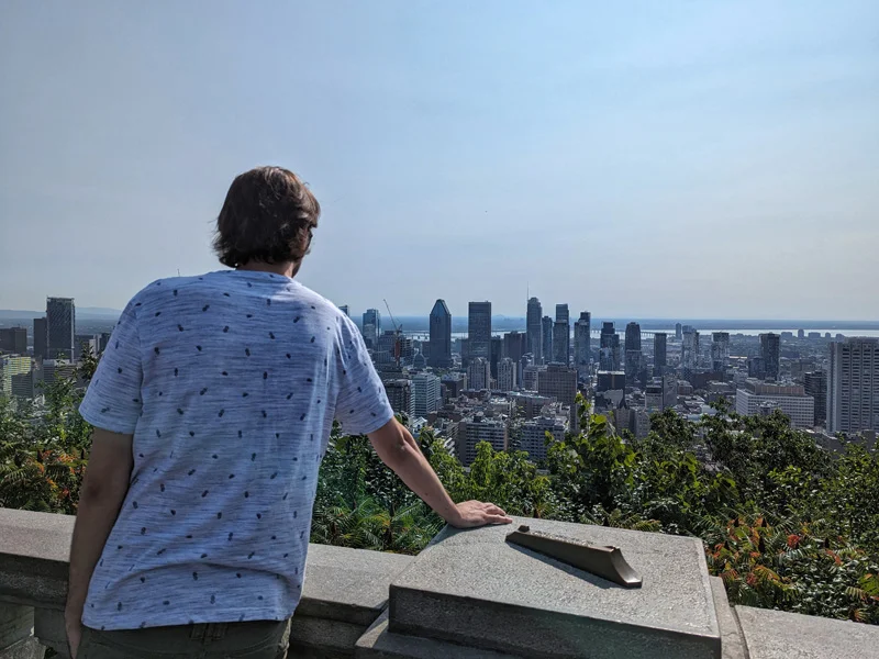 Le Parc du Mont-Royal parc mont-royal montréal skyline ville