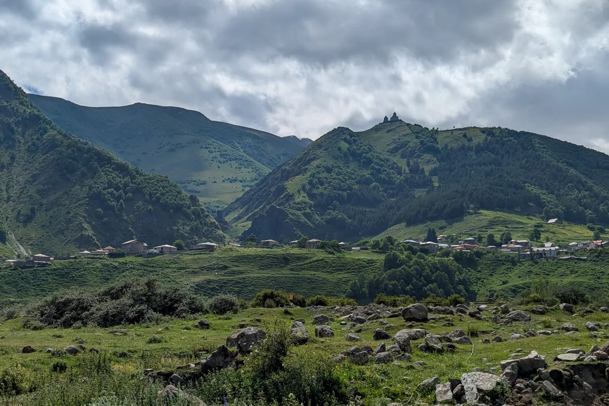 Église de la Trinité de Guerguétie kazbegi