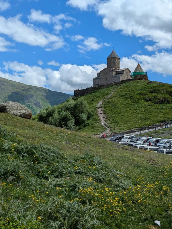 Église de la Trinité de Guerguétie Stephansminda