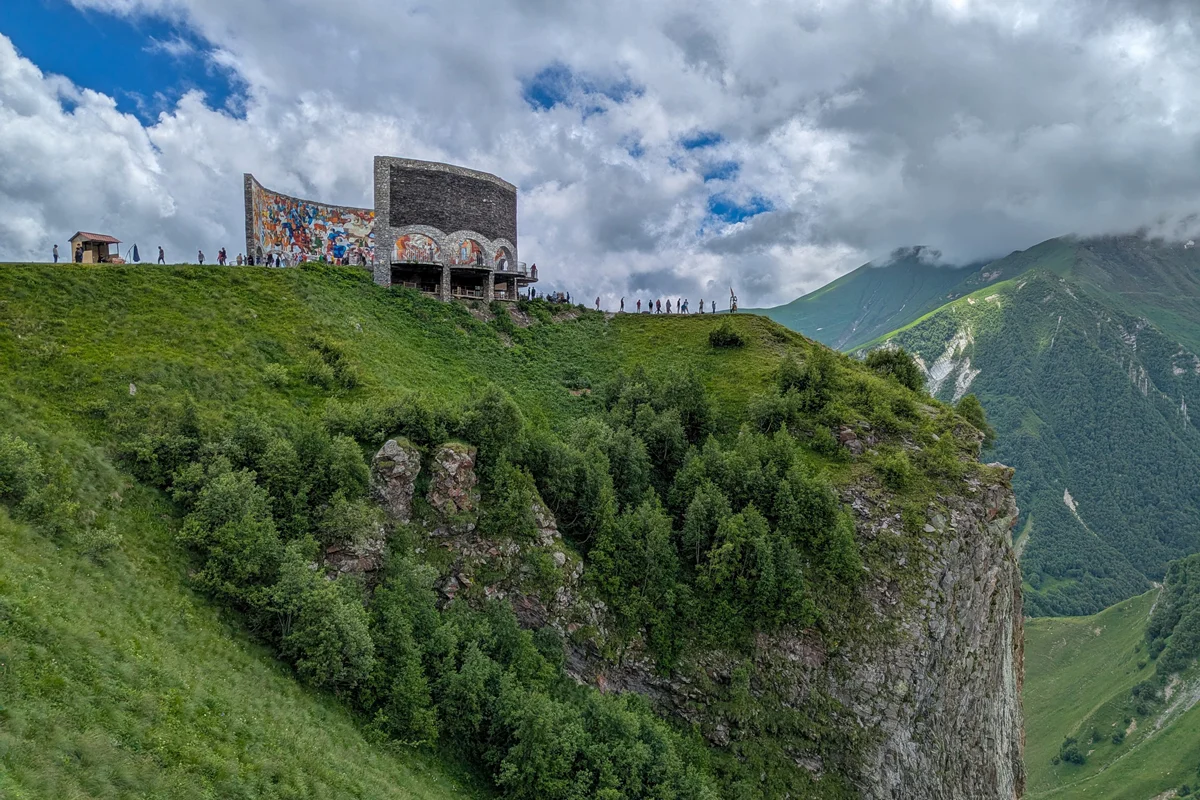 Goudaouri monument de l’amitié Géorgie Russie itinéraire