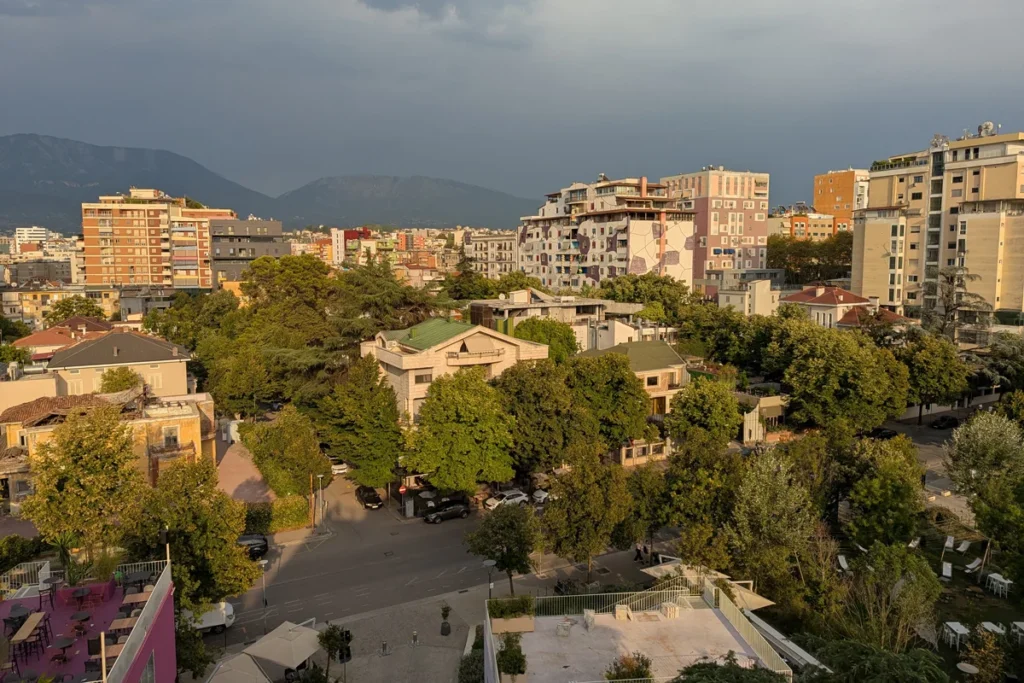 ville tirana albanie itinéraire road trip