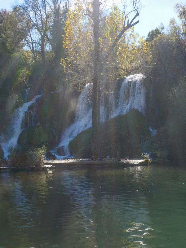 kravica waterfall road trip bosnie-herzégovine
