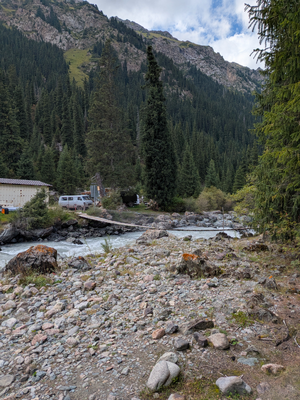 Pont Ala Kul Trek Bridge